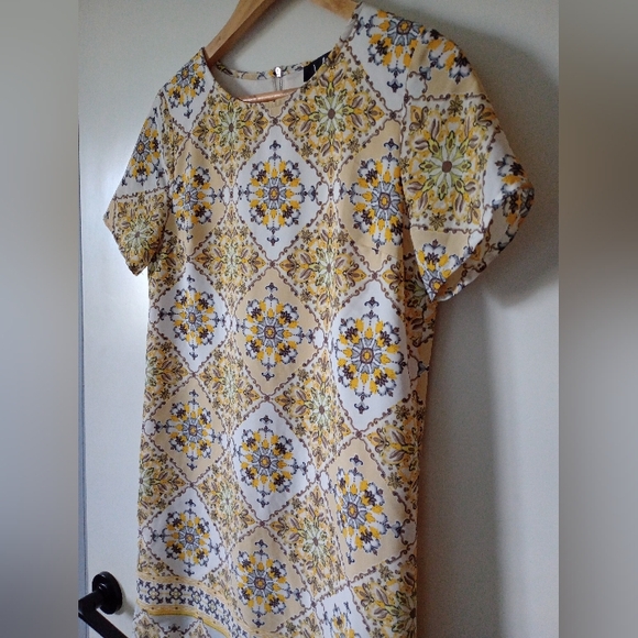 Lulus Floral Yellow & White Mini Dress Size XS - Picture 5 of 13